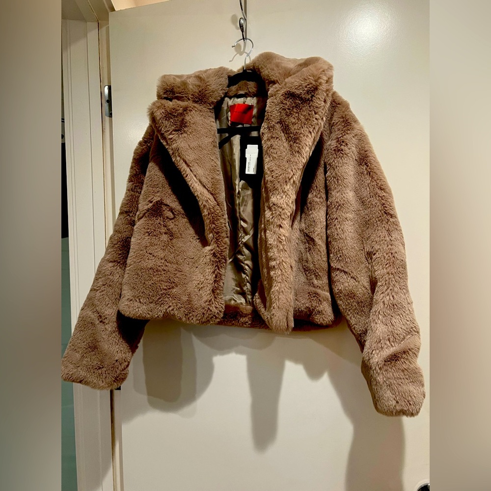 Signature8 Fur Coat Size M/L